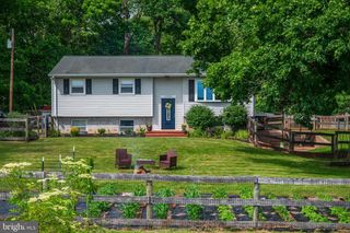 1935 TREVANION RD, Taneytown, MD 21787