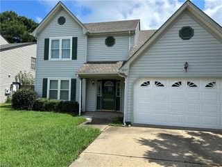 5897 Glen View DR, Virginia Beach, VA 23464