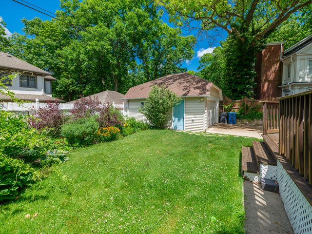 2318 Glenwood Drive, Kalamazoo City, MI 49008