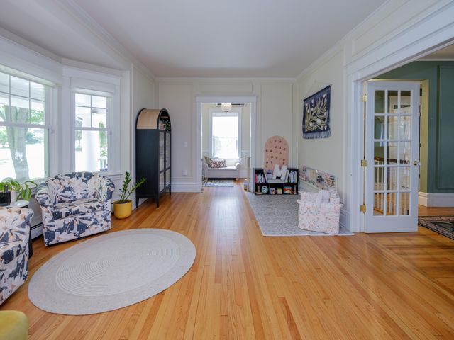 2318 Glenwood Drive, Kalamazoo City, MI 49008