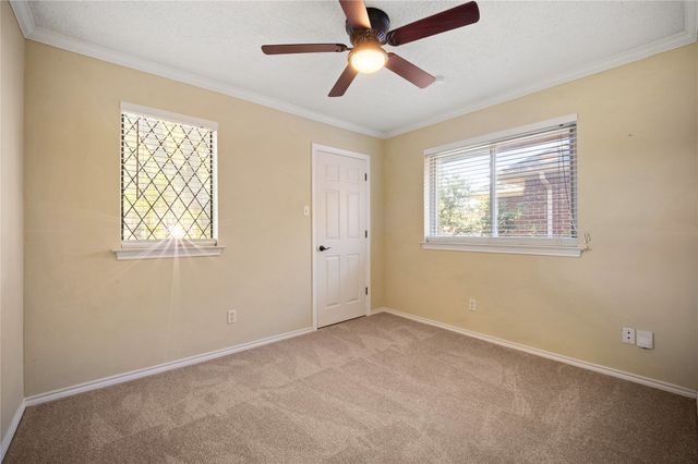 2621 Cummings Drive, Bedford, TX 76021