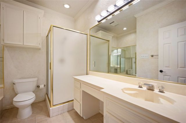 2621 Cummings Drive, Bedford, TX 76021