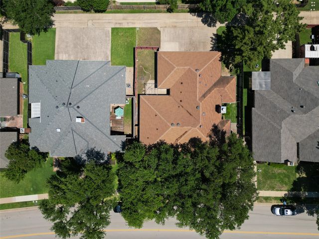 2621 Cummings Drive, Bedford, TX 76021