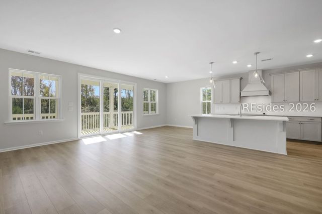 141 Heartleaf Rd, Hilton Head Island, SC 29926