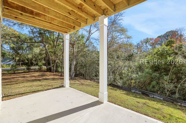 141 Heartleaf Rd, Hilton Head Island, SC 29926