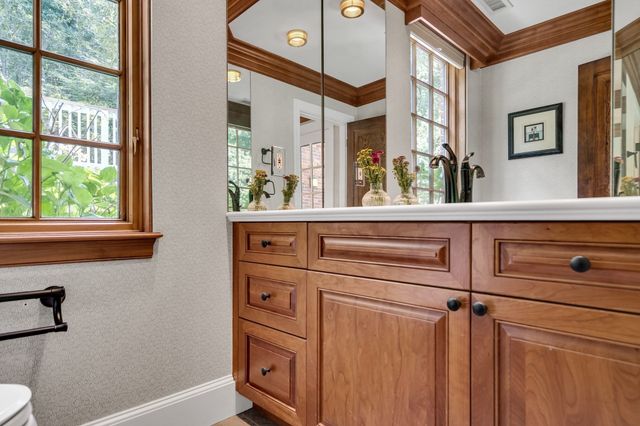 72 Beverly Rd, Brookline, MA 02467