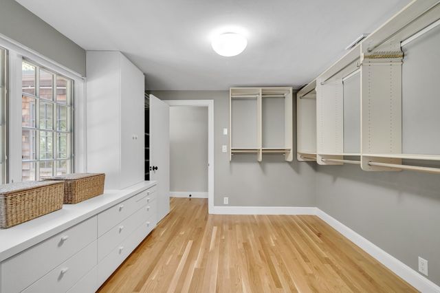 72 Beverly Rd, Brookline, MA 02467