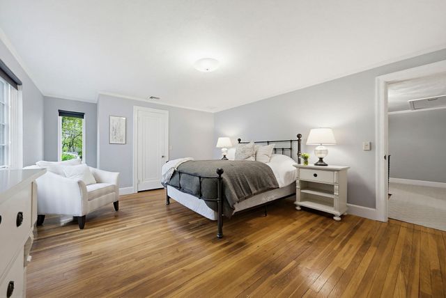 72 Beverly Rd, Brookline, MA 02467