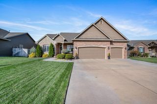 1428 N Blackstone Ct, Wichita, KS 67235