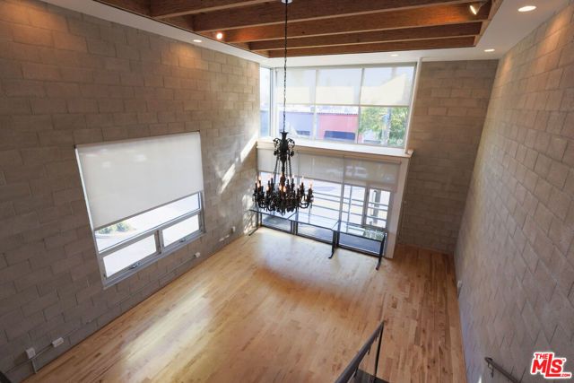 6615 Melrose Avenue 1, Los Angeles, CA 90038