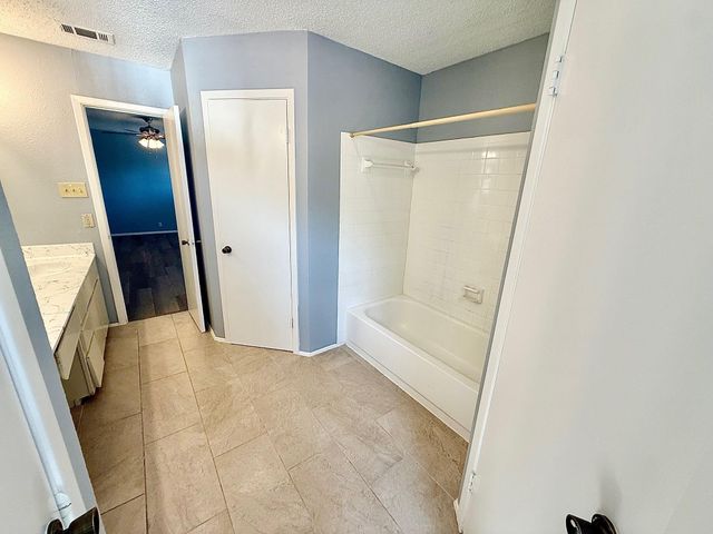 1913 Magazine ST, Austin, TX 78727