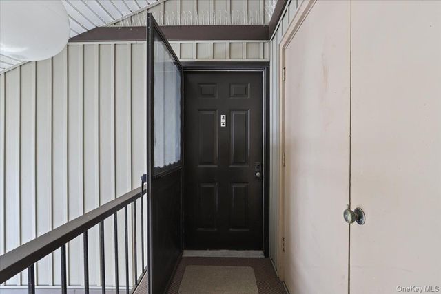 120H Columbia Court, Yorktown Heights, NY 10598