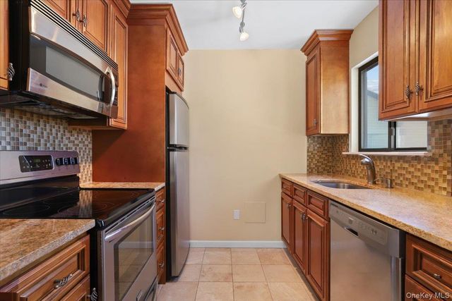 120H Columbia Court, Yorktown Heights, NY 10598