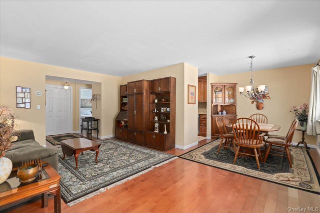 120H Columbia Court, Yorktown Heights, NY 10598