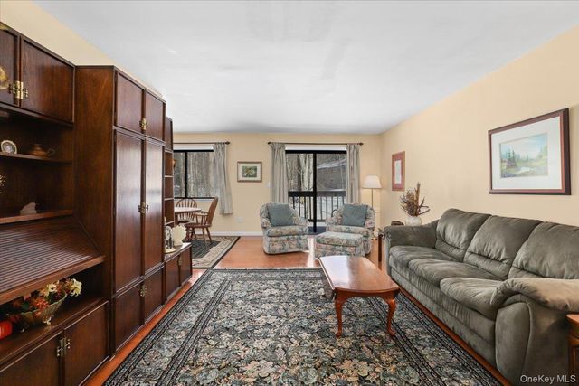 120H Columbia Court, Yorktown Heights, NY 10598