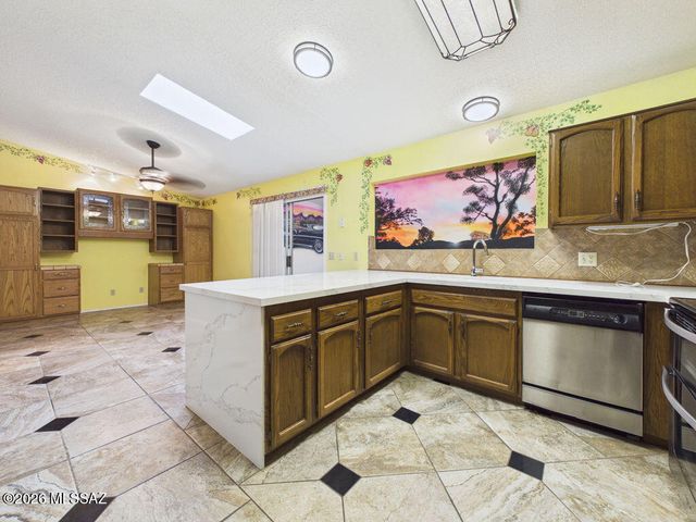 4251 N Wolford Road, Tucson, AZ 85749