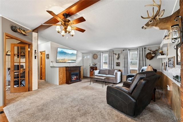 75 Ridge Road, Granby, NY 13126