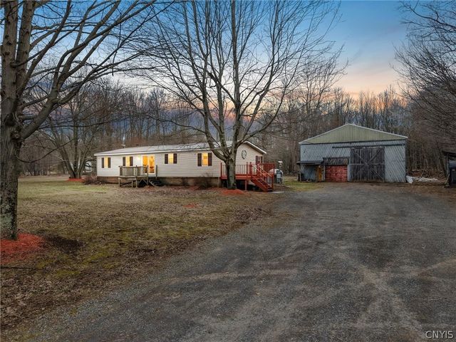 75 Ridge Road, Granby, NY 13126