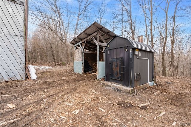 75 Ridge Road, Granby, NY 13126