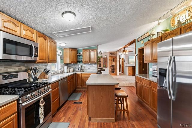 75 Ridge Road, Granby, NY 13126