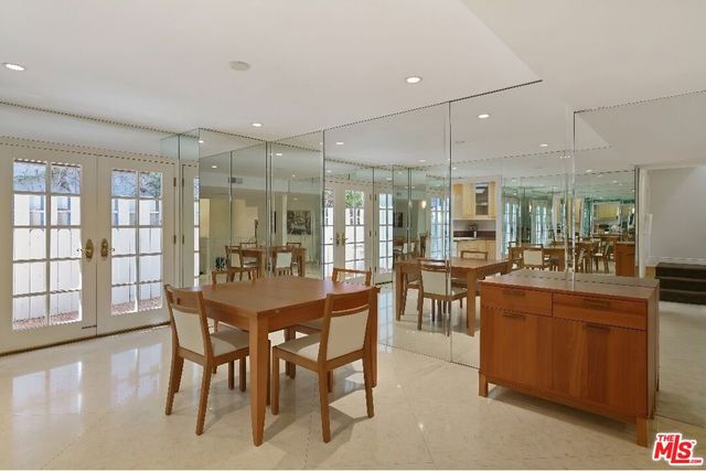 1131 Alta Loma Road 602, West Hollywood, CA 90069