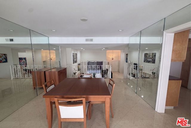 1131 Alta Loma Road 602, West Hollywood, CA 90069