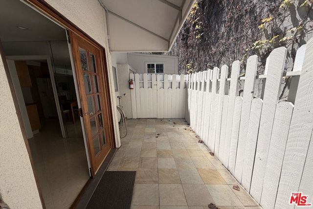 1131 Alta Loma Road 602, West Hollywood, CA 90069