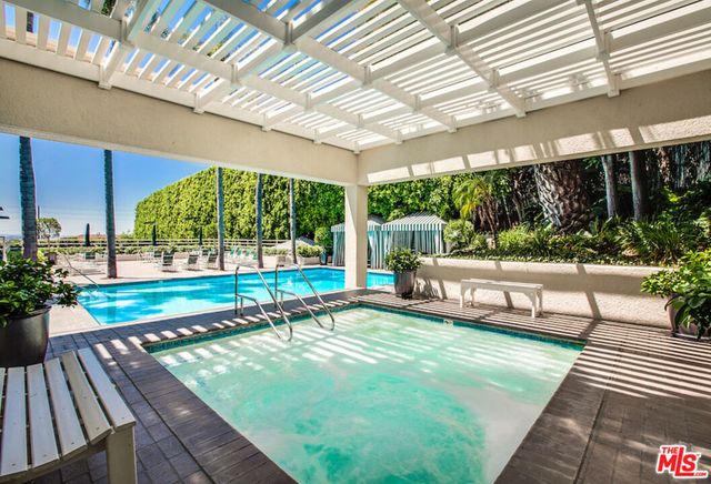 1131 Alta Loma Road 602, West Hollywood, CA 90069