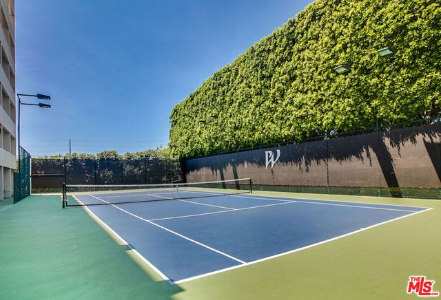 1131 Alta Loma Road 602, West Hollywood, CA 90069
