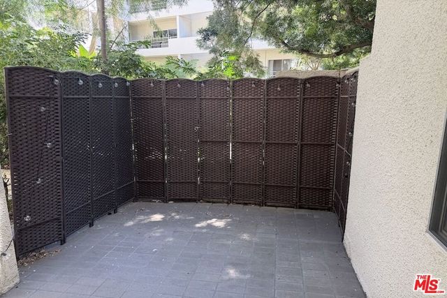 1131 Alta Loma Road 602, West Hollywood, CA 90069