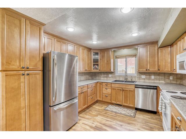 13130 Garfield Dr, Thornton, CO 80241