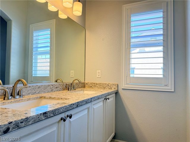 8658 Tomnitz Avenue 102, Las Vegas, NV 89178