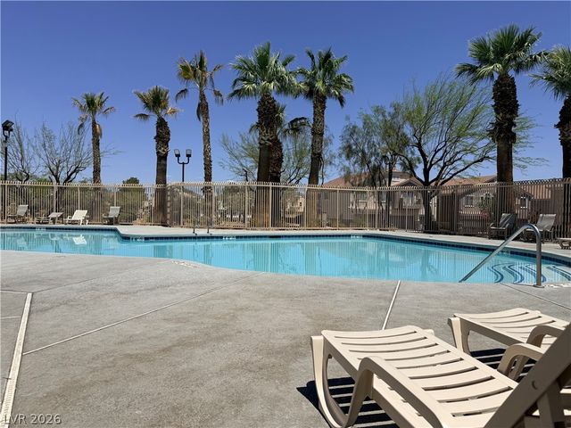 8658 Tomnitz Avenue 102, Las Vegas, NV 89178