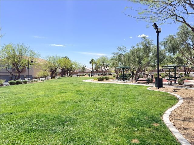 8658 Tomnitz Avenue 102, Las Vegas, NV 89178