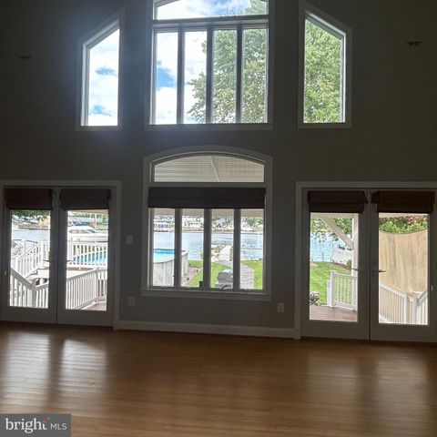 107 BAYSIDE DR, Baltimore, MD 21222