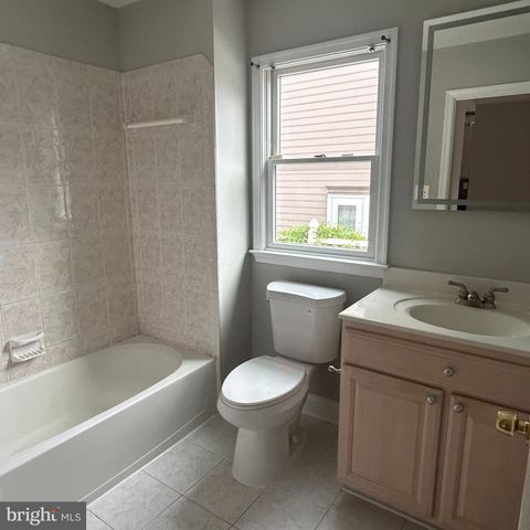 107 BAYSIDE DR, Baltimore, MD 21222