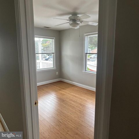 107 BAYSIDE DR, Baltimore, MD 21222