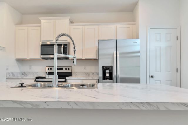 8348 ASTEROID Street, Jacksonville, FL 32256
