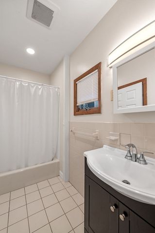 50 Gould St 1, Stoneham, MA 02180