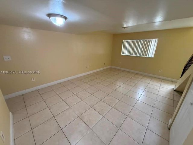 5 Olive Drive 12, Hialeah, FL 33010