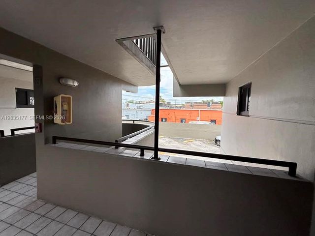 5 Olive Drive 12, Hialeah, FL 33010