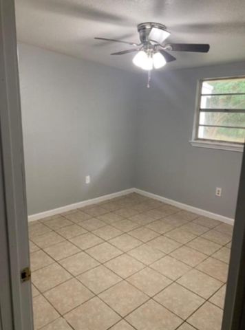 1011 Hackberry ST A, San Marcos, TX 78666