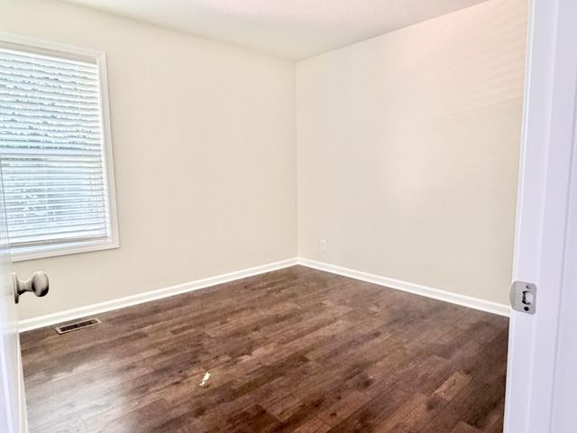416 Sideline Drive, Oak Grove, KY 42262