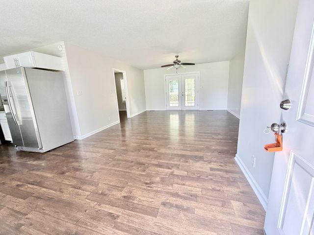 416 Sideline Drive, Oak Grove, KY 42262
