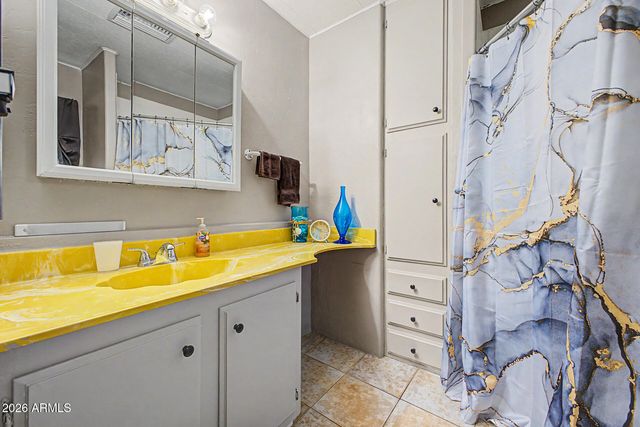 201 S Greenfield Road 60, Mesa, AZ 85206