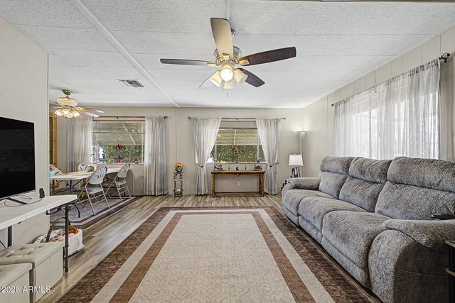 201 S Greenfield Road 60, Mesa, AZ 85206