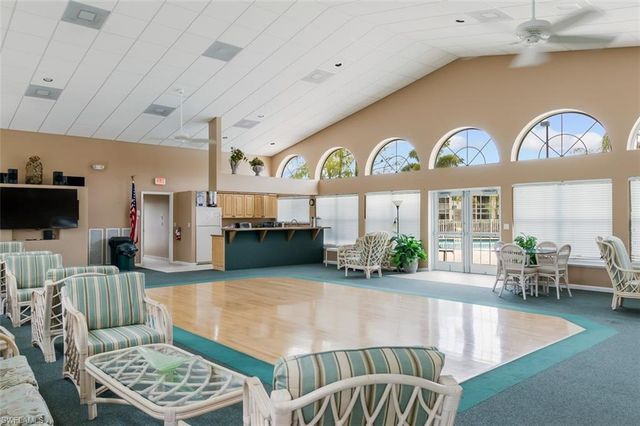 5708 Deauville CIR J305, Naples, FL 34112