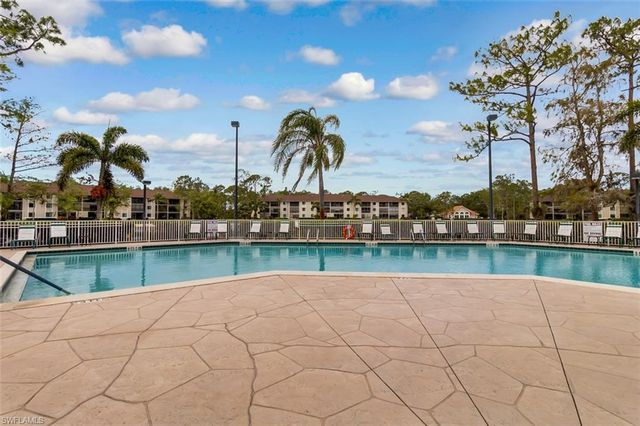 5708 Deauville CIR J305, Naples, FL 34112