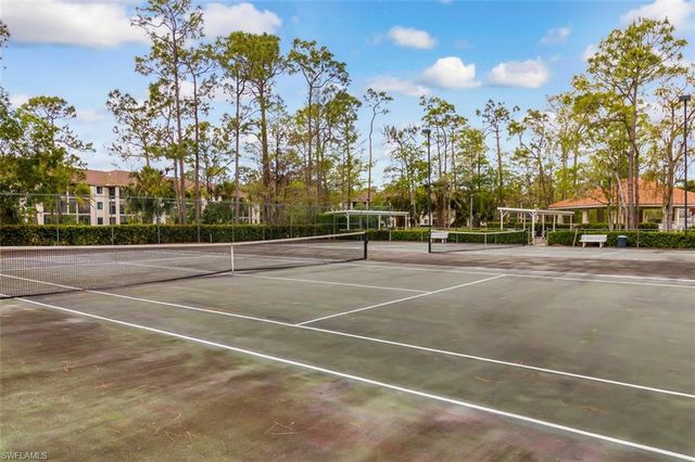 5708 Deauville CIR J305, Naples, FL 34112
