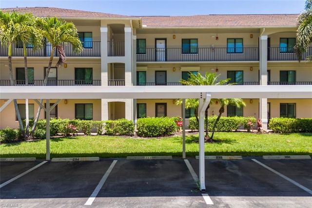 5708 Deauville CIR J305, Naples, FL 34112
